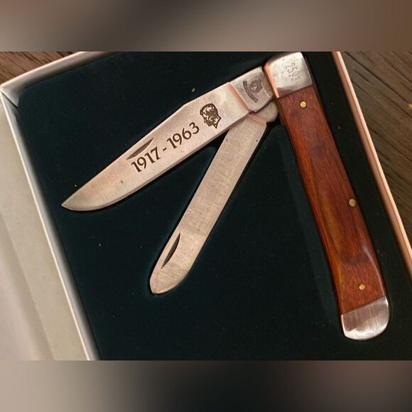 30th Anniversary Kennedy Half Dollar and Cherokee Knife set - Picture 9 of 10